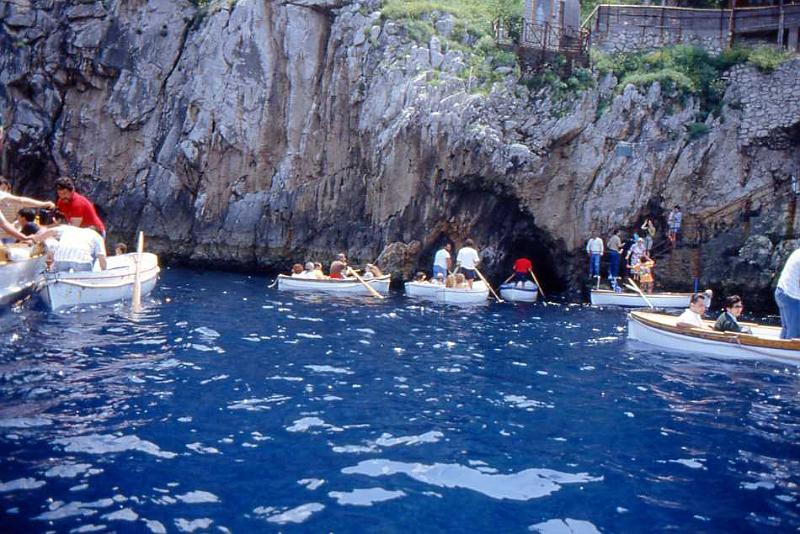 270-Capri,Grotta azzurra,maggio 1990.jpg